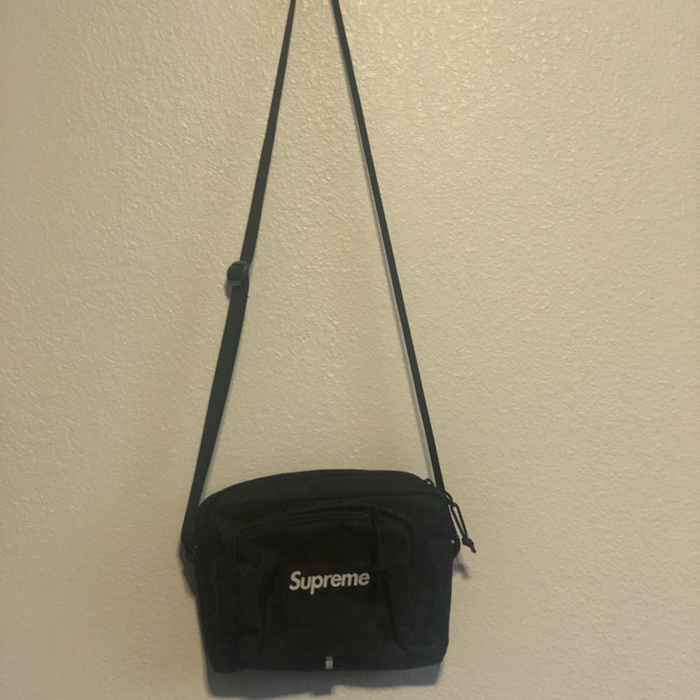 Supreme shoulder bag (ss19) - Picture 1 of 3
